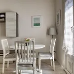 Joivy Chic 1 Bed Flat