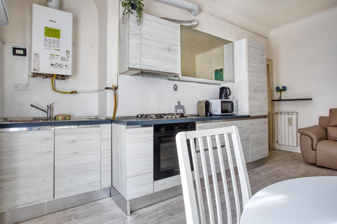 Joivy Chic 1 Bed Flat * Milano